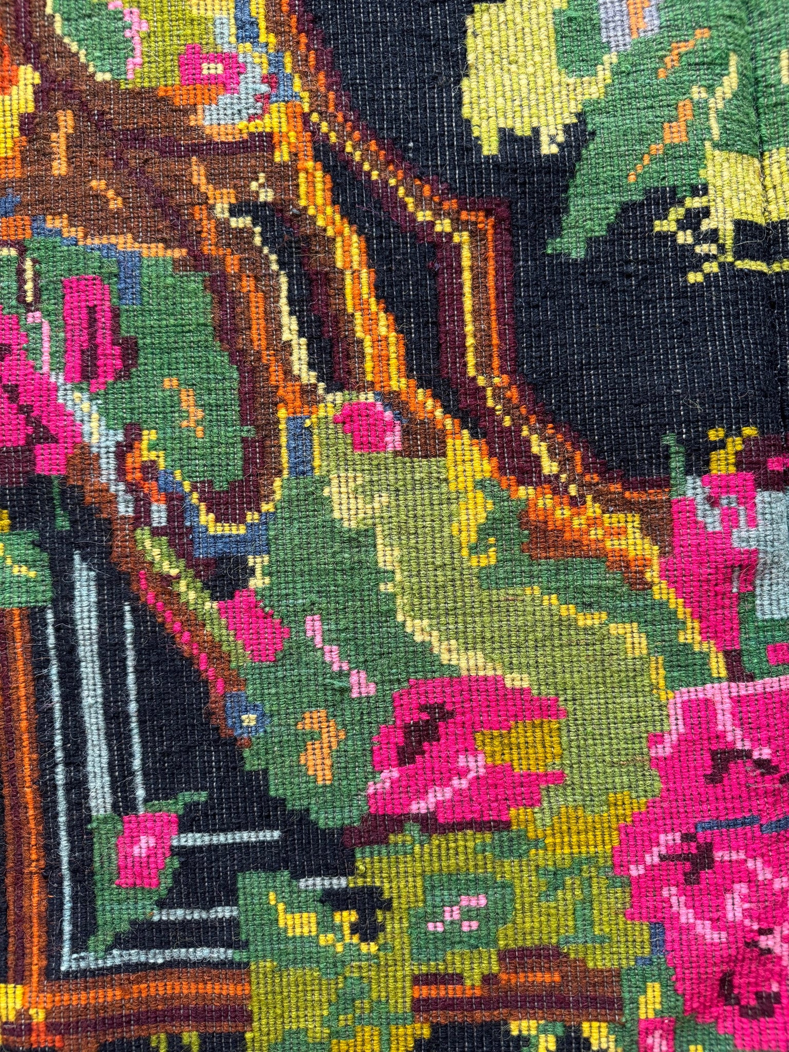 Vintage Floral Romanian Wool Rug, 241x152 cm, view 8
