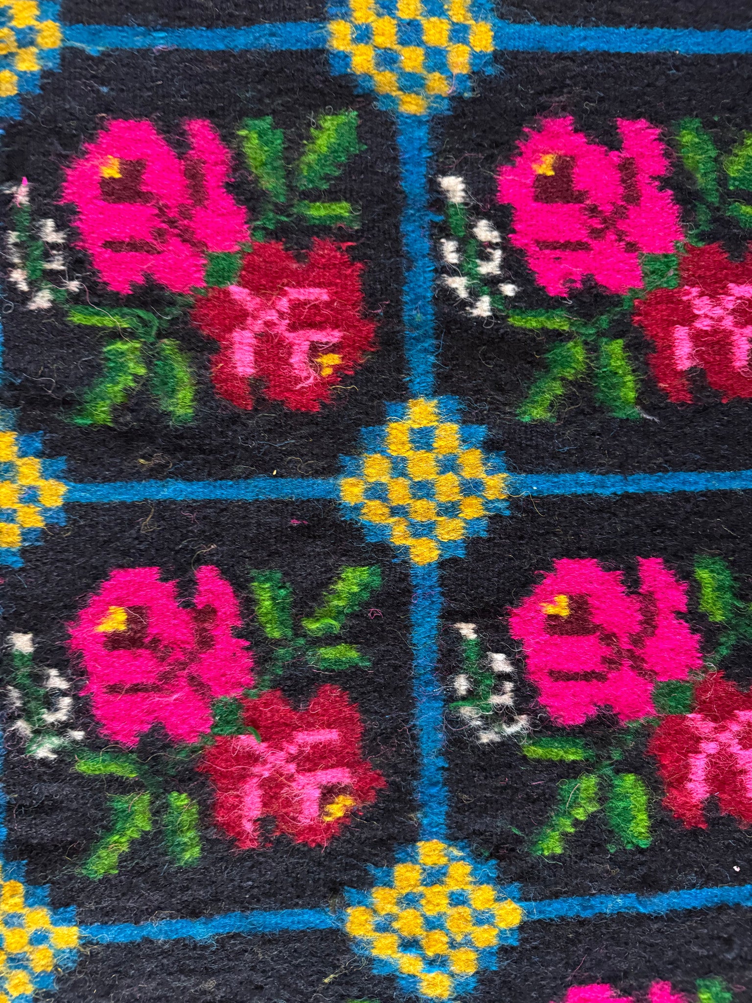 Vintage Pink Floral Romanian Wool Runner Rug, 230x98 cm, view 11