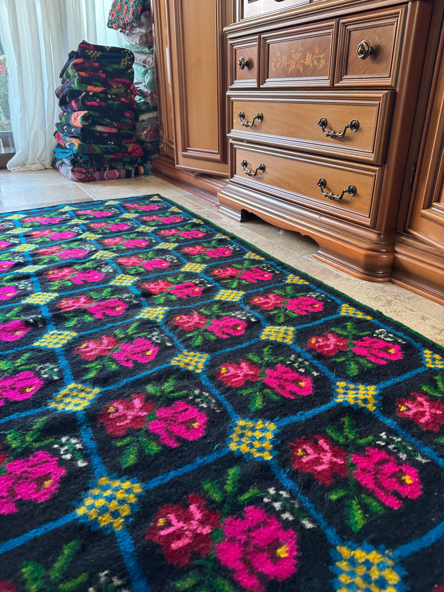 Vintage Pink Floral Romanian Wool Runner Rug, 230x98 cm, view 3