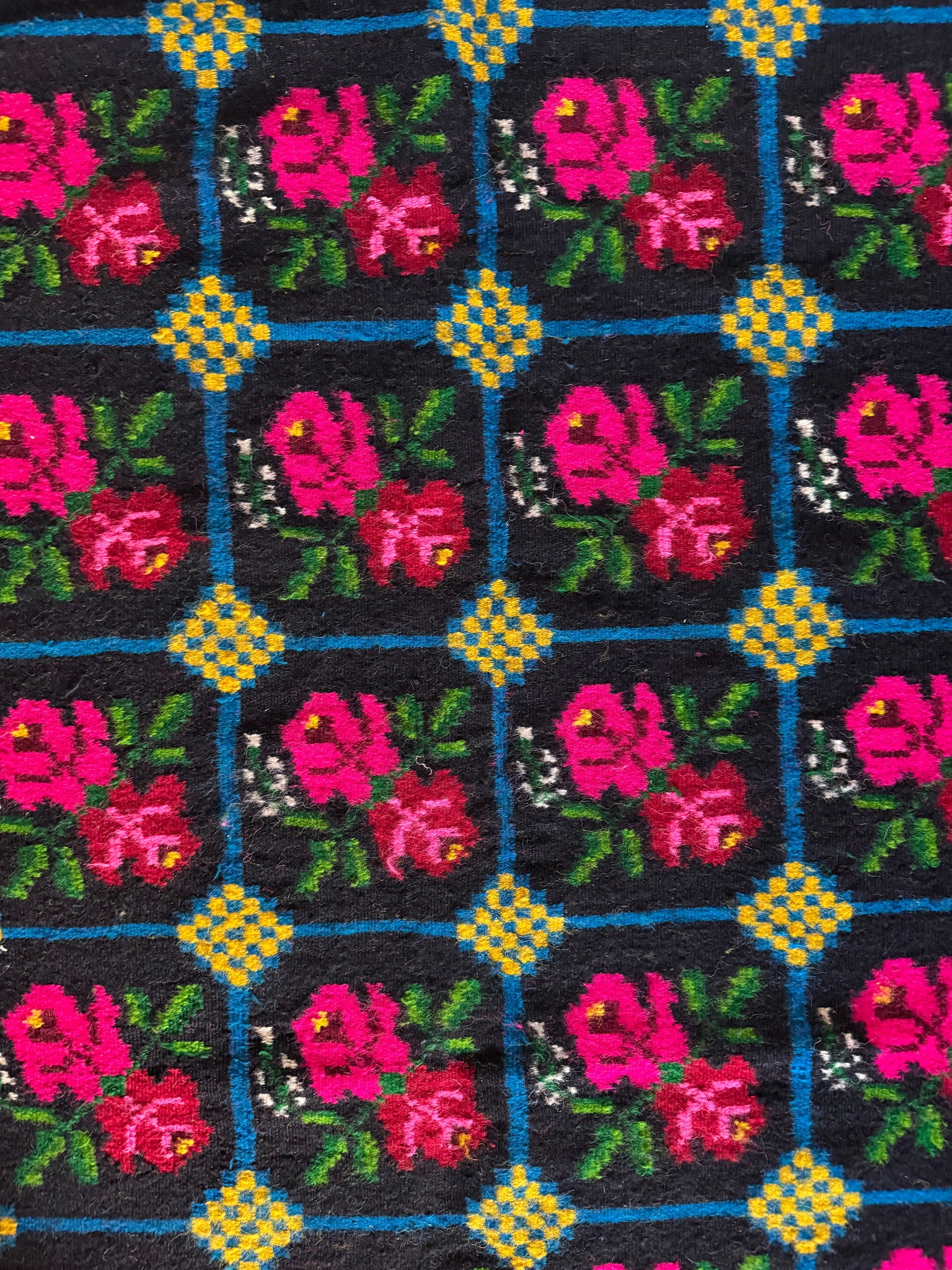 Vintage Pink Floral Romanian Wool Runner Rug, 230x98 cm, view 8