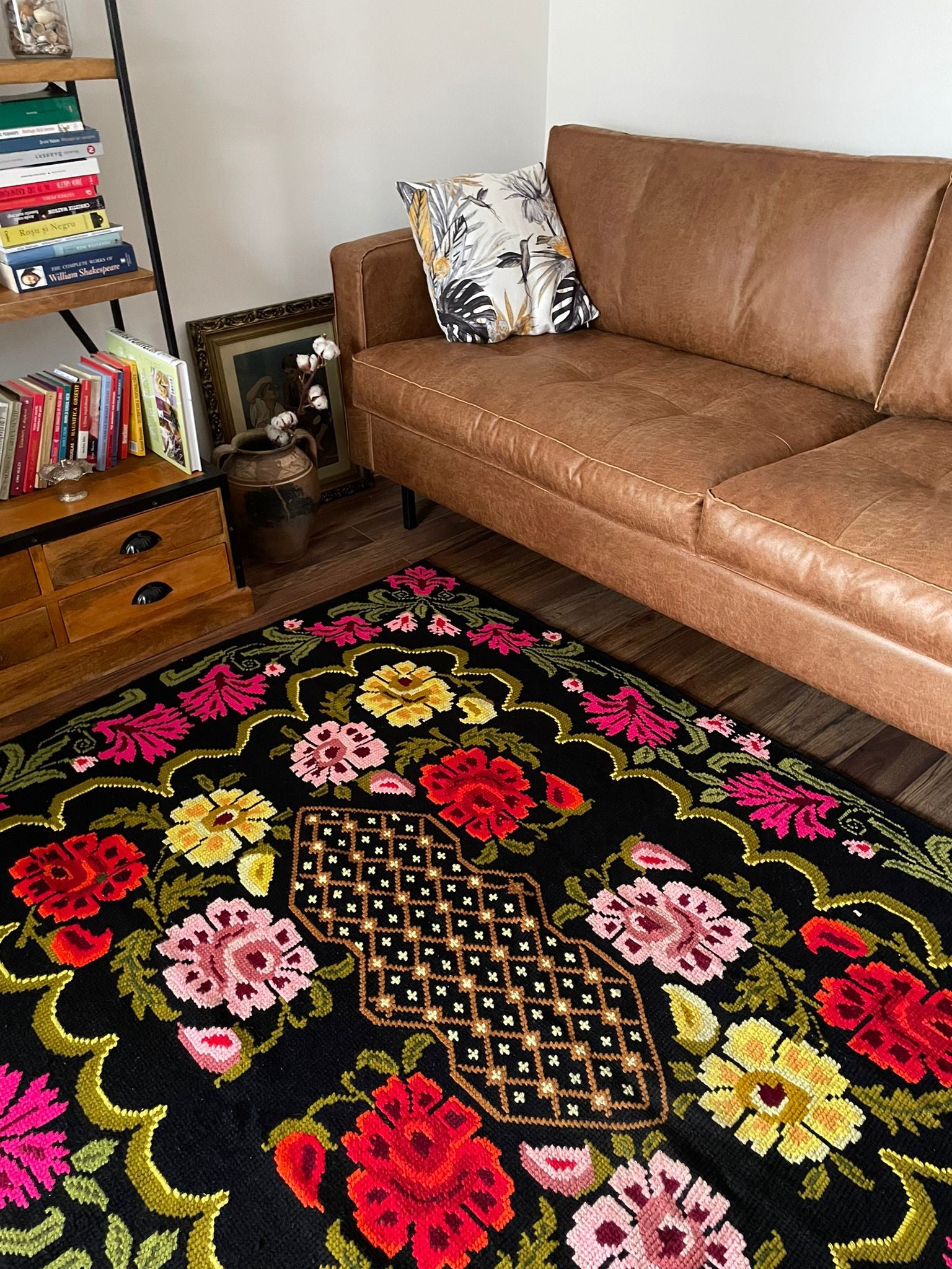 Handwoven Floral Banat Hemp Rug, 190x148 cm, view 4
