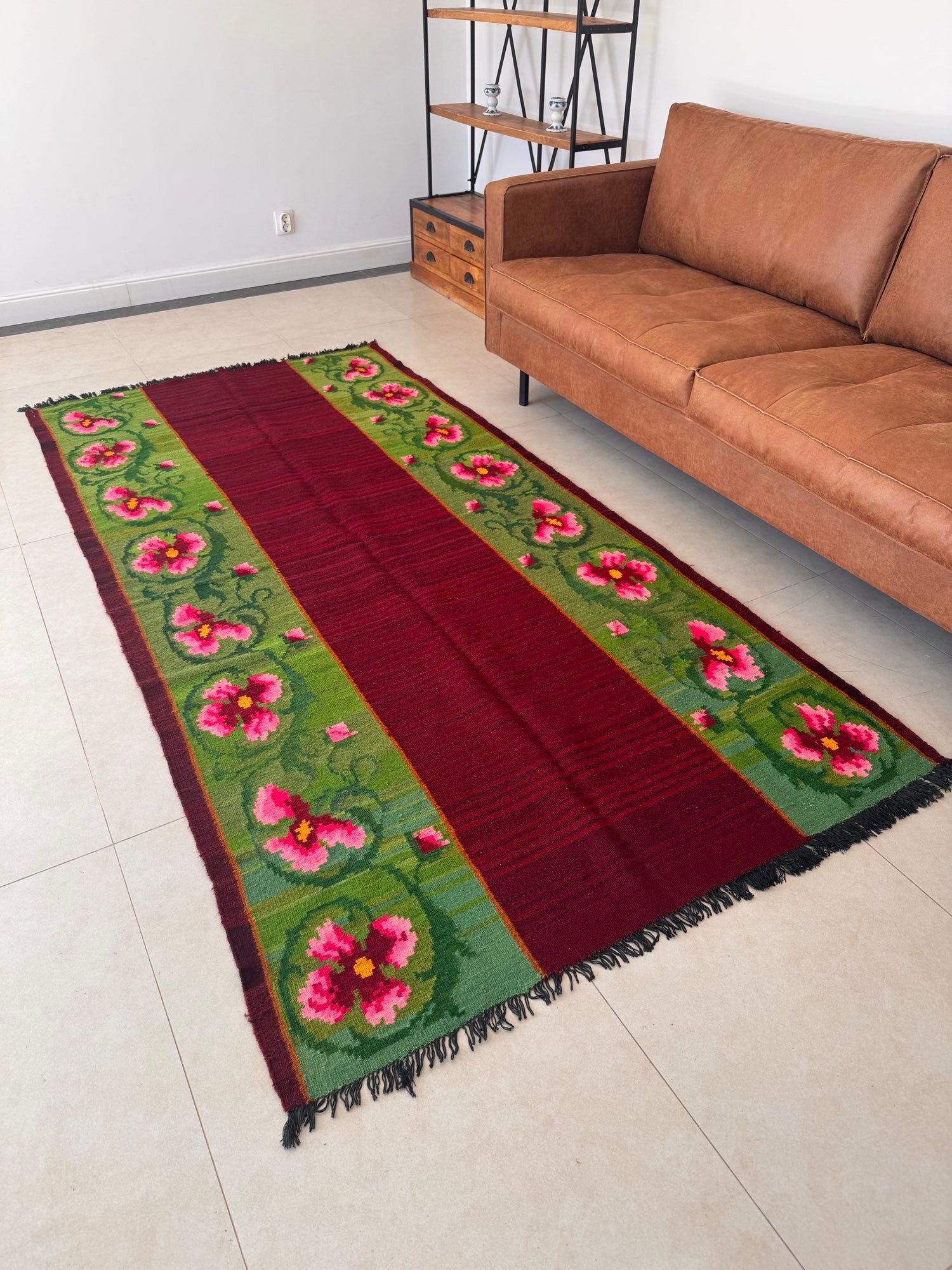 Handwoven Green Floral Bessarabian Wool Rug, 275x140 cm, view 3