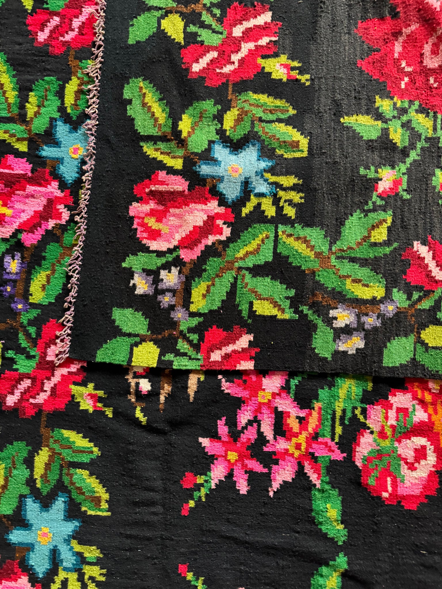 Old Black Floral Romanian Wool Rug, 380x190 cm, view 11