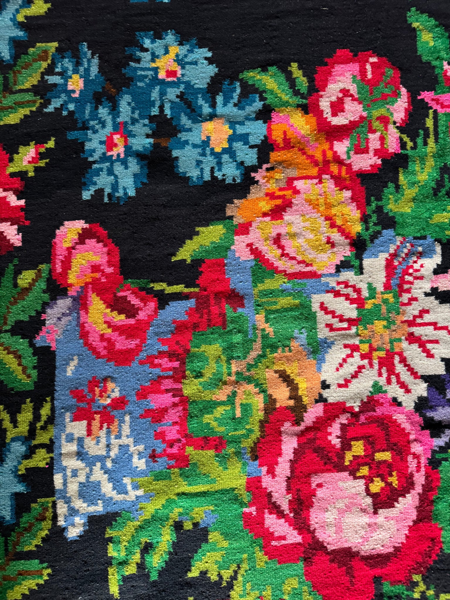 Old Black Floral Romanian Wool Rug, 380x190 cm, view 14