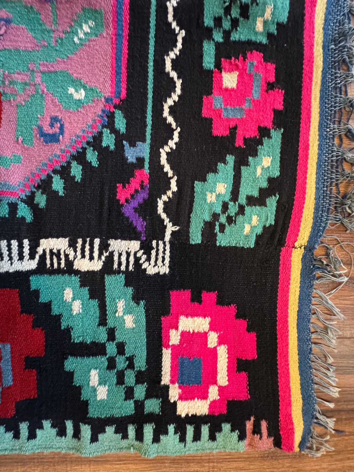 Handwoven Floral Transylvanian Wool Runner Rug, 328x140 cm, view 10