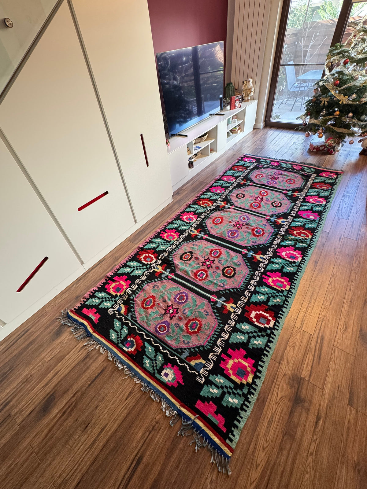 Handwoven Floral Transylvanian Wool Runner Rug, 328x140 cm, view 14
