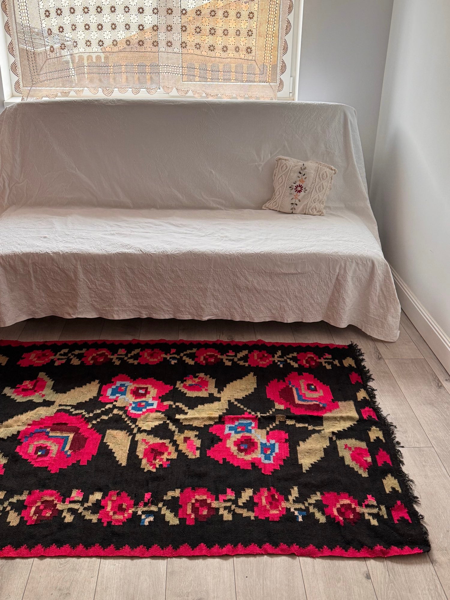Vintage Pink Floral Maramureș Rug, 162x125 cm, view 4