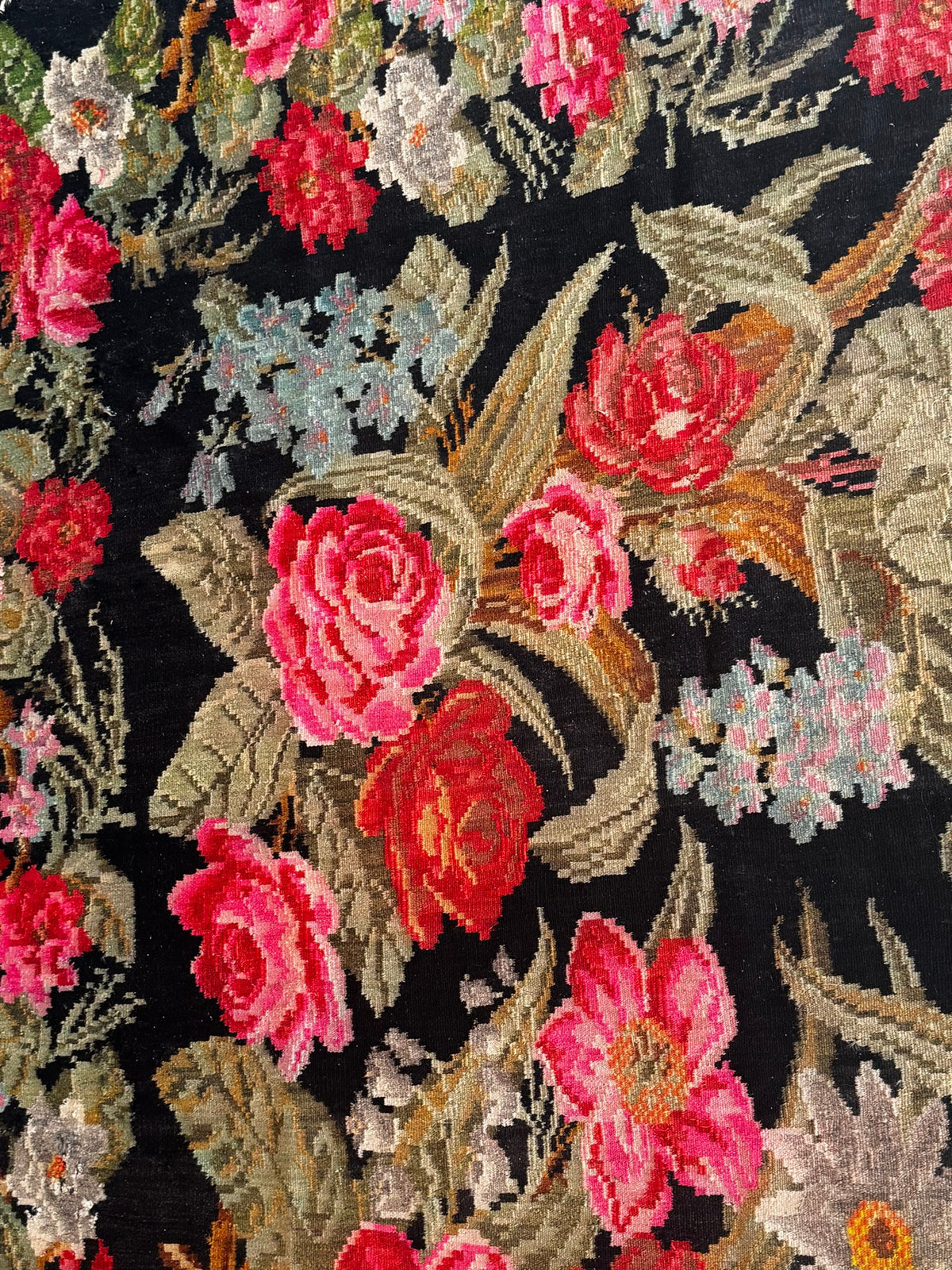 Old Floral Bessarabian Wool Rug, 400x225 cm, view 5