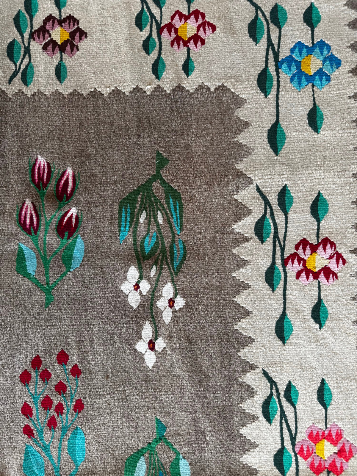 Old Gray Floral Oltenian Wool Rug, 265x170 cm, view 10