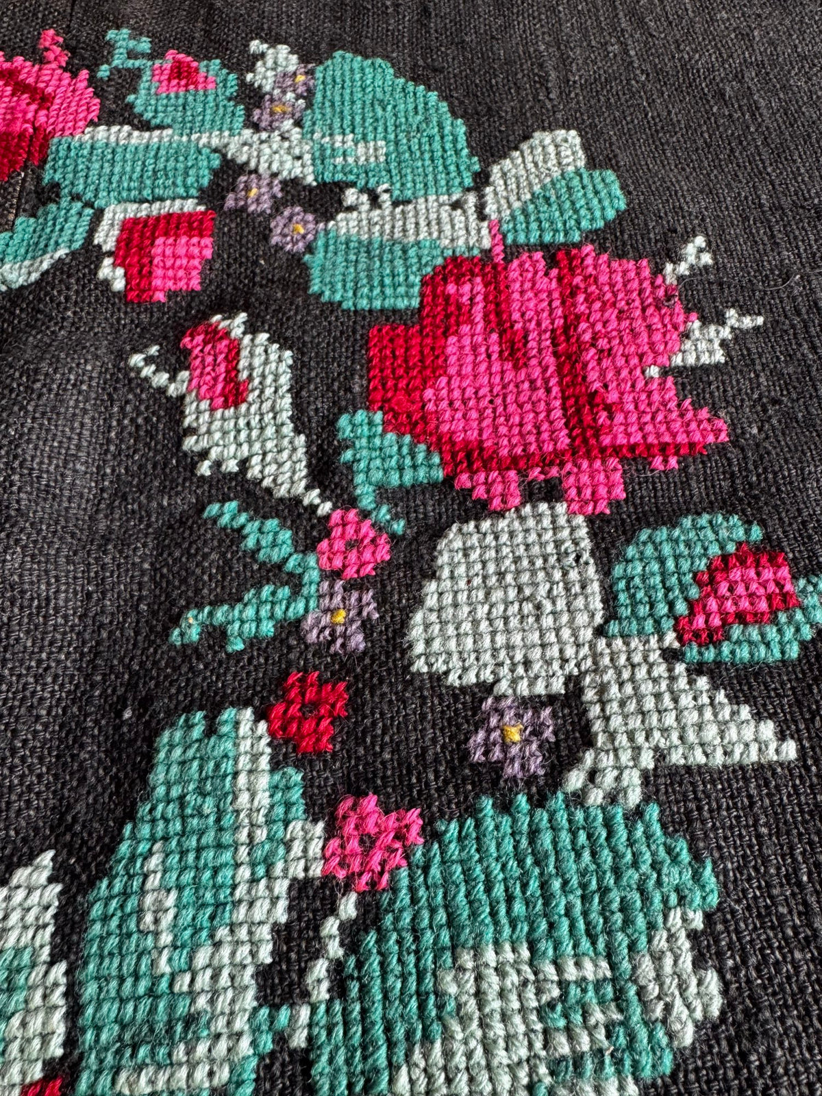Old Gray Floral Romanian Wool Rug, 205x125 cm, view 6