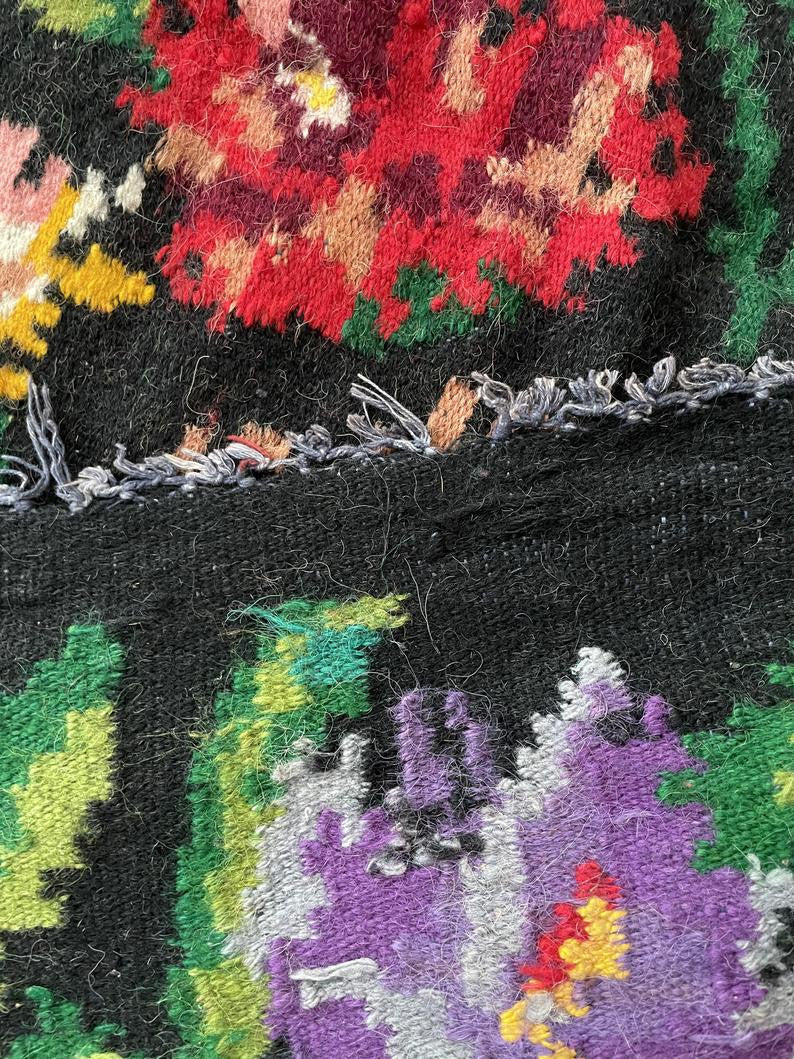 Old Floral Romanian Wool Rug, 315x185 cm, view 3