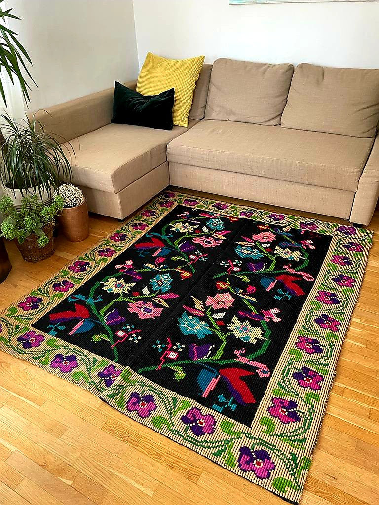 Handwoven Black Floral Oltenian Wool Rug, 180x153 cm, view 5
