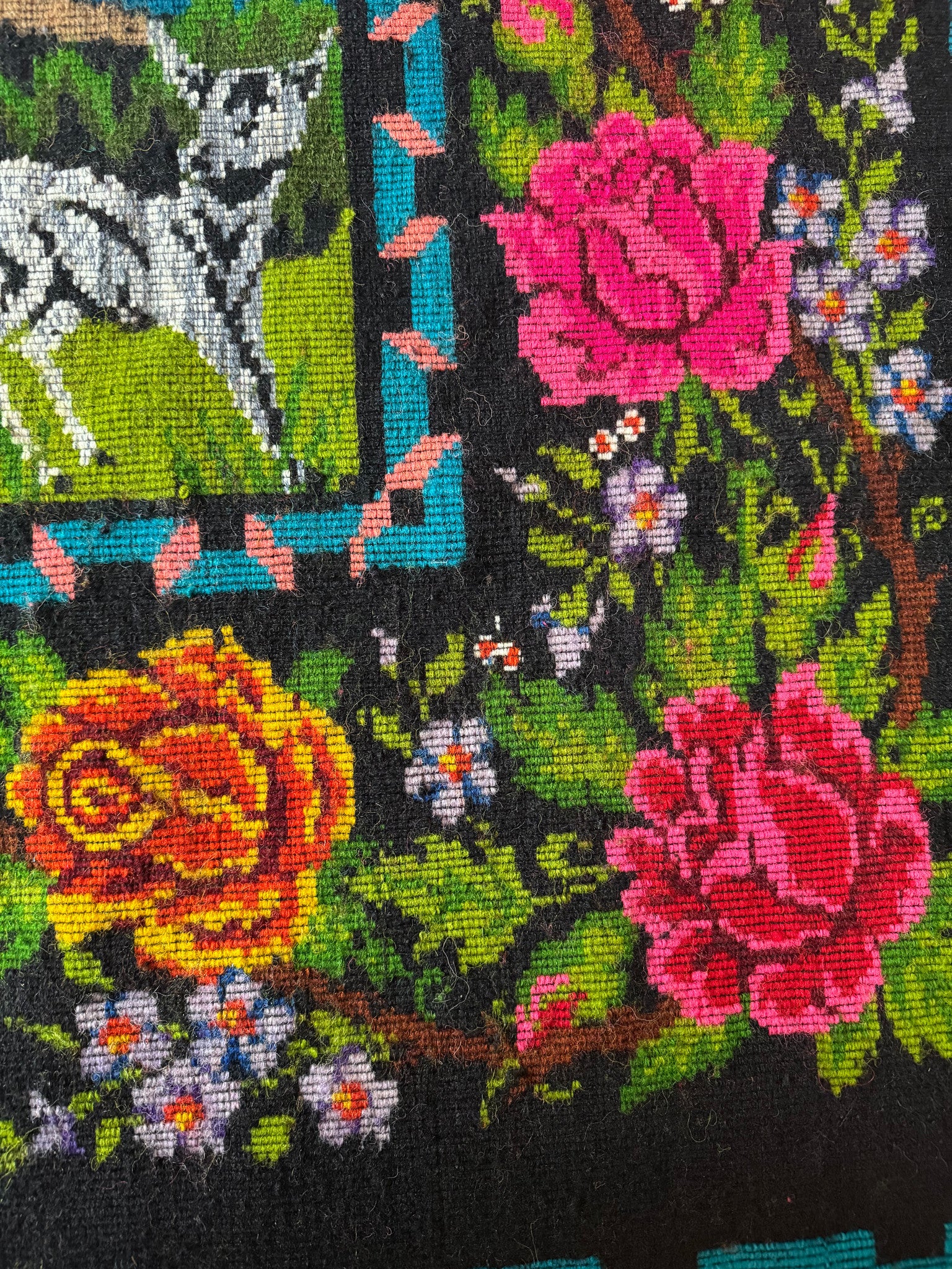 Handwoven Oltenian Wool Rug with Wedding Scene, 218x157 cm, view 10