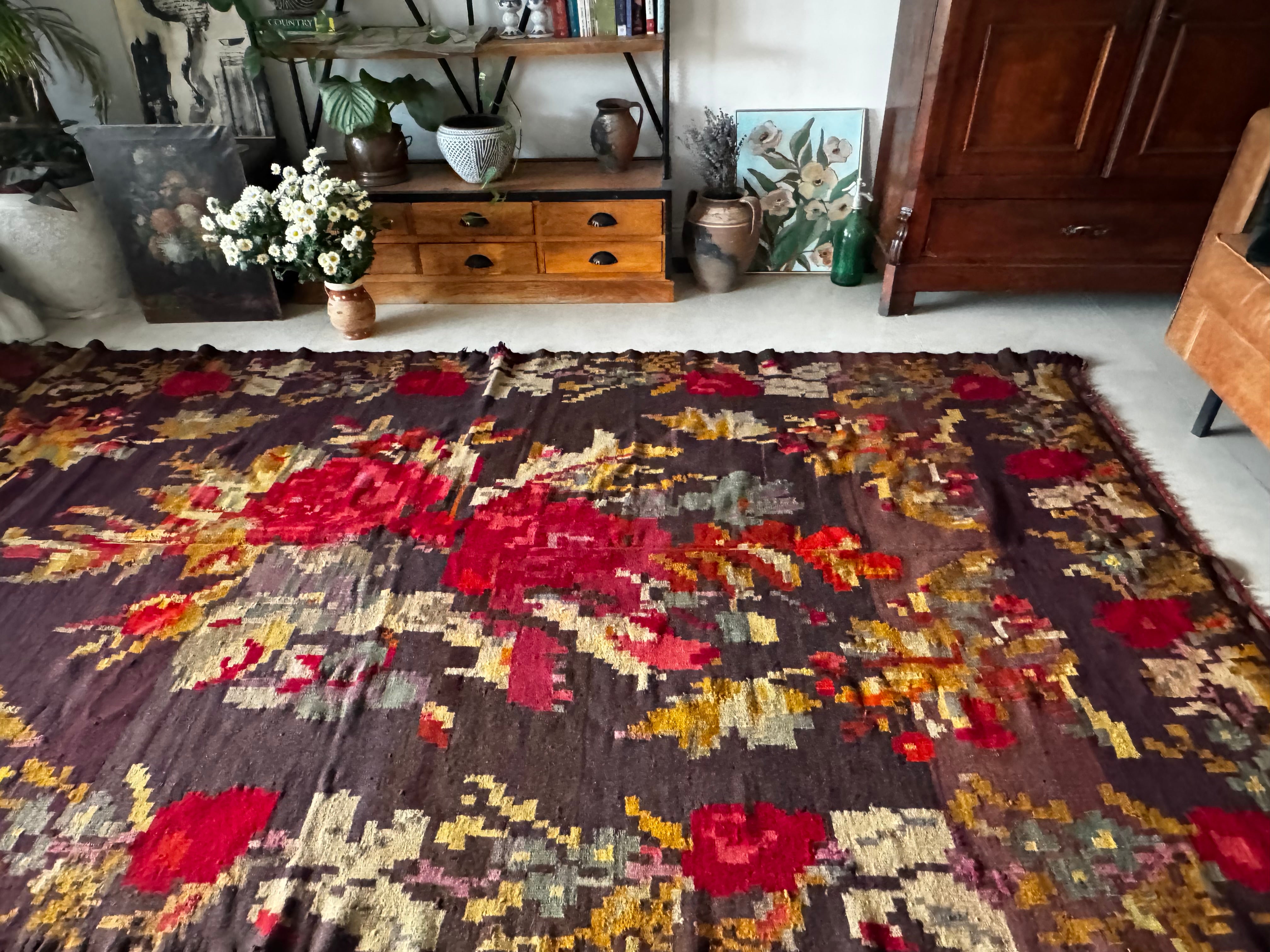 Antique hand-woven Bukovina wool kilim with red roses on burgundy, Romania, 325x165 cm