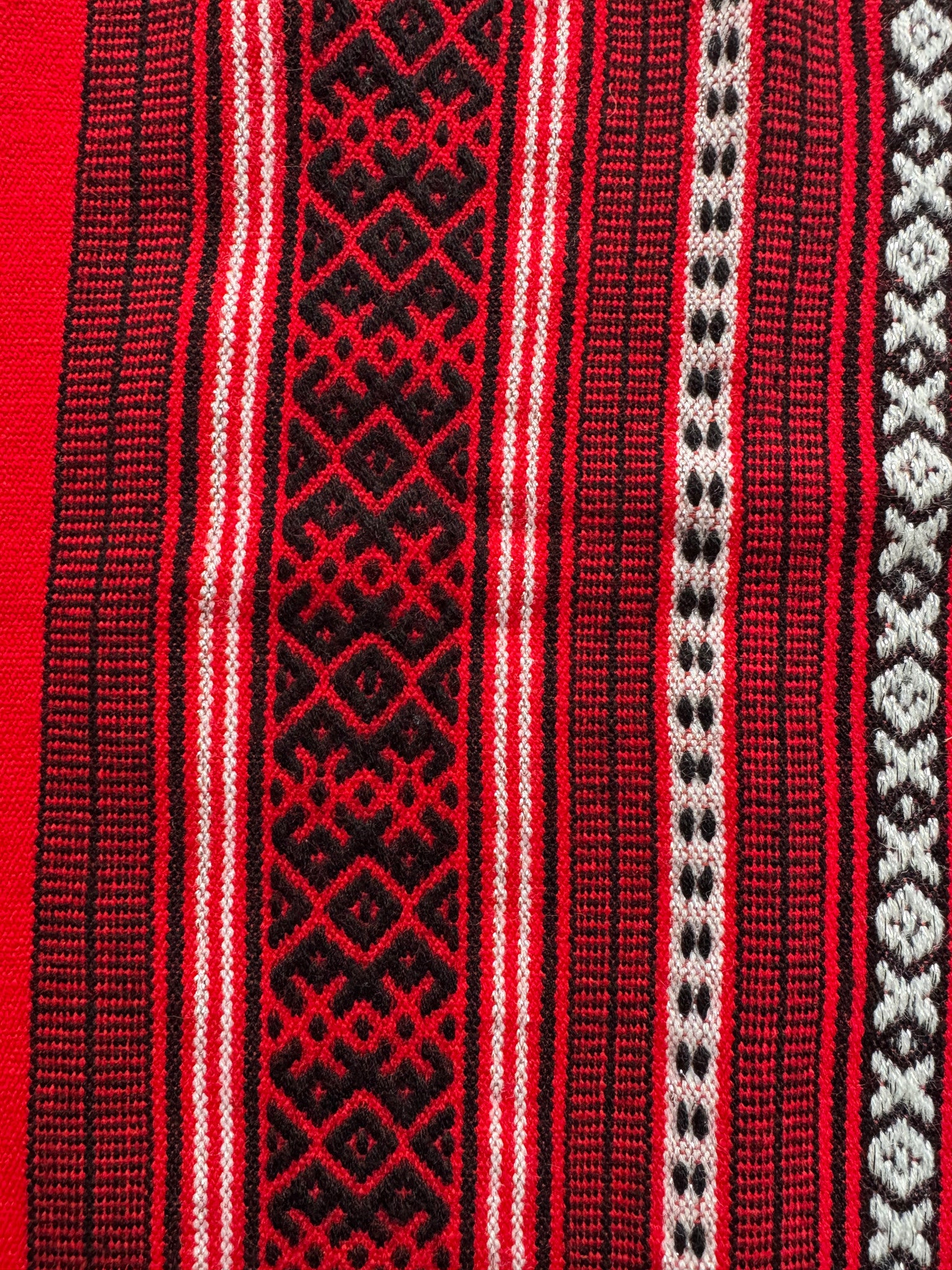 Red Romanian Pattern Table Runner, 137x40 cm, view 8