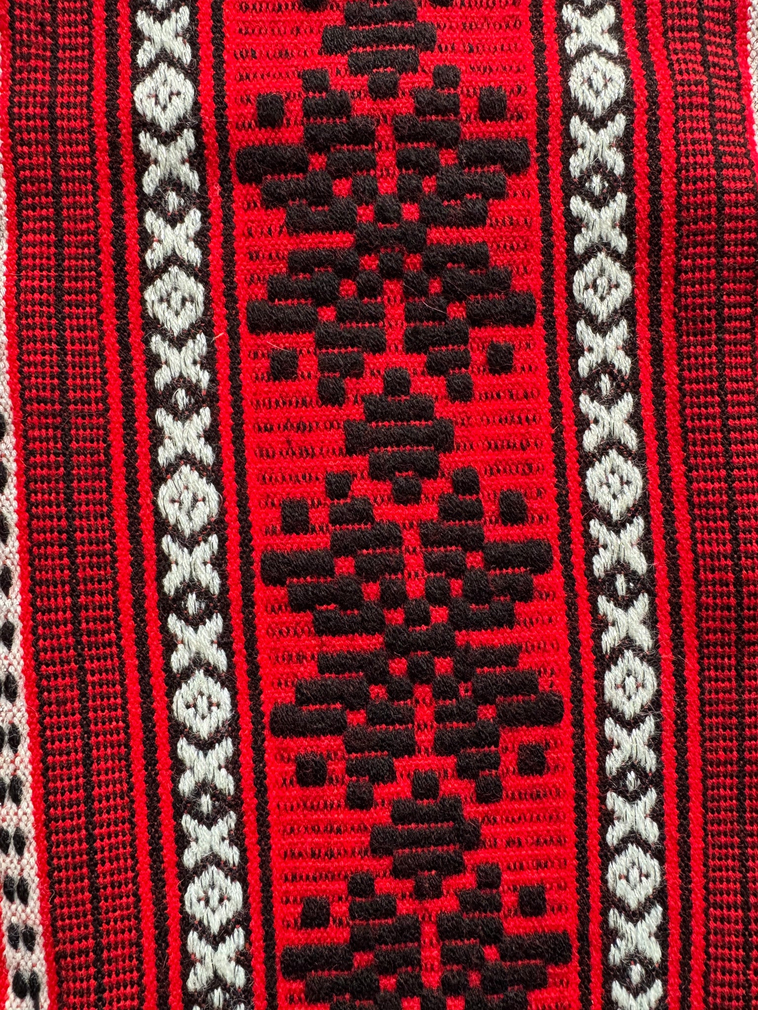 Red Romanian Pattern Table Runner, 137x40 cm, view 9