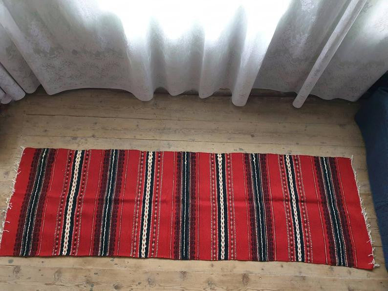 Red Wool Runner with 2 Pillow Cases Set, 257x80 cm