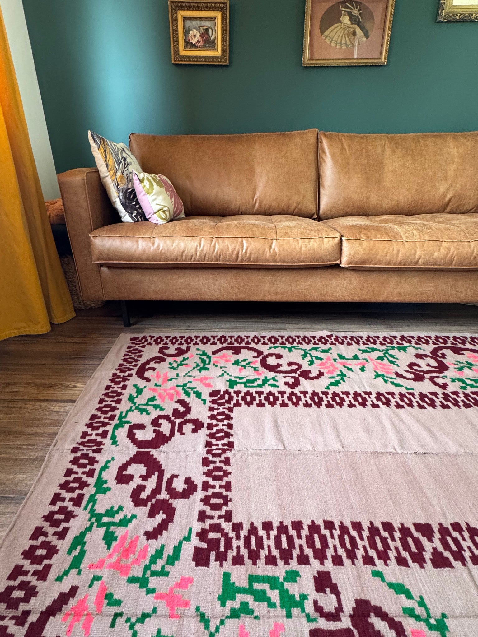 Vintage Beige Geometric Romanian Wool Rug, 185x148 cm, view 2