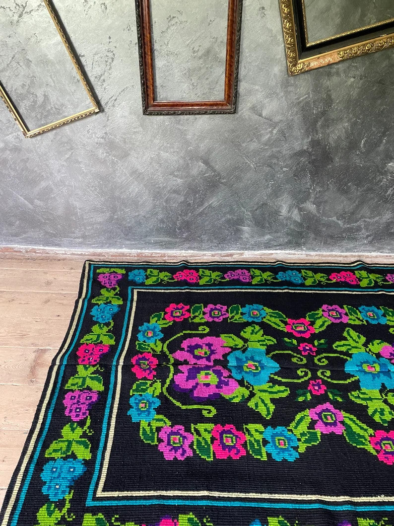 Vintage Pink & Blue Floral Romanian Wool Rug, 201x150 cm, view 4
