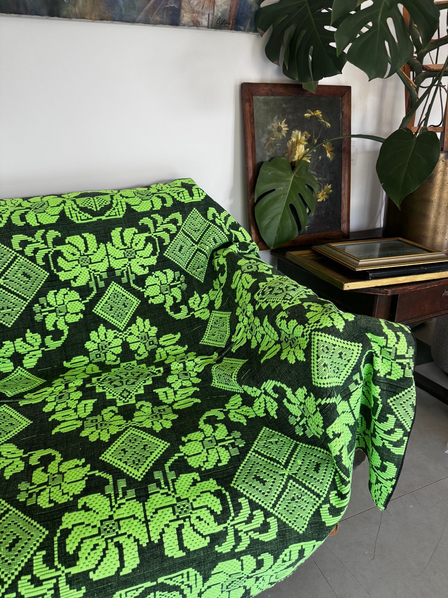Handwoven Neon Green Floral Romanian Rug, 205x130 cm, view 5
