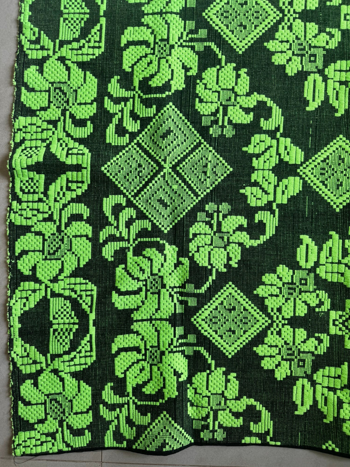 Handwoven Neon Green Floral Romanian Rug, 205x130 cm, view 7