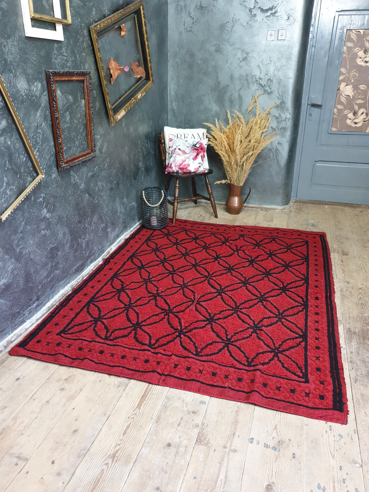 Handwoven Red & Black Romanian Wool Rug, 210x163 cm, view 5