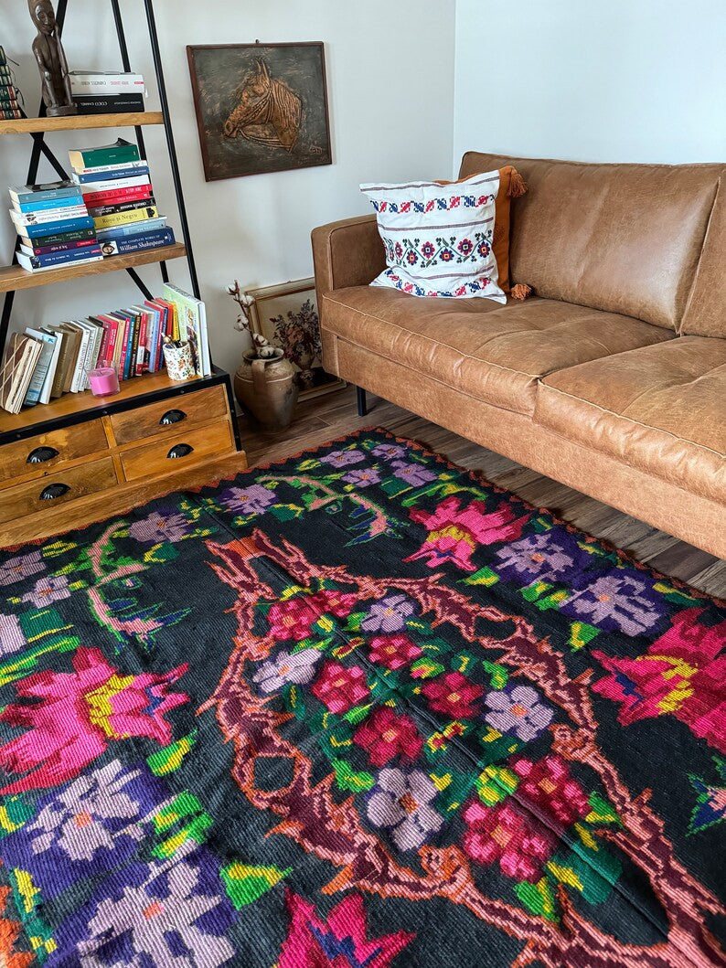 Handwoven Black Floral Romanian Wool Rug, 223x158 cm, view 2
