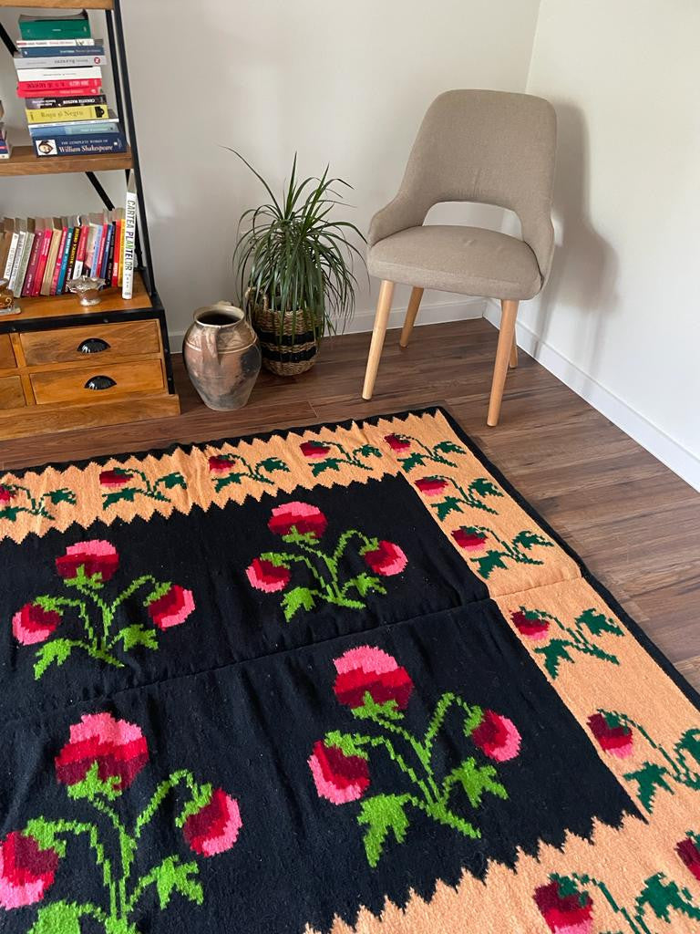 Handwoven Floral Romanian Wool Rug, 225x167 cm, view 5