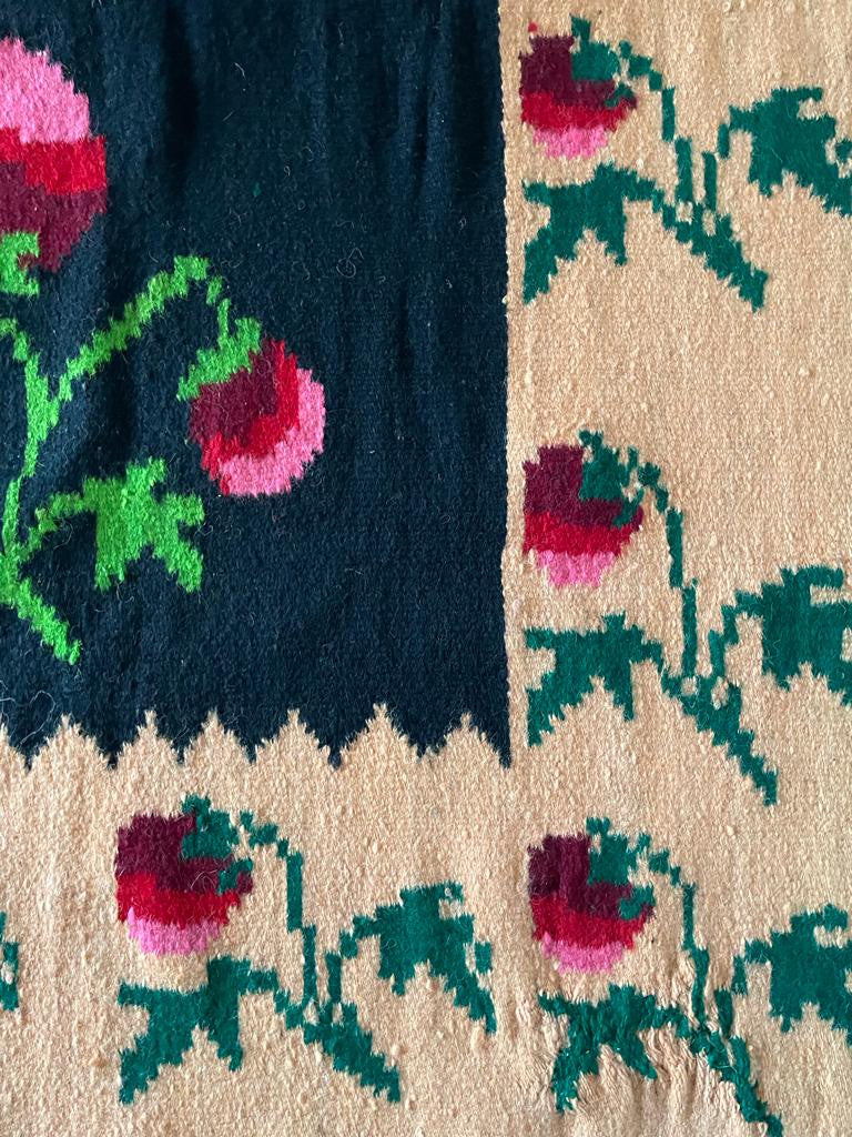 Handwoven Floral Romanian Wool Rug, 225x167 cm, view 6