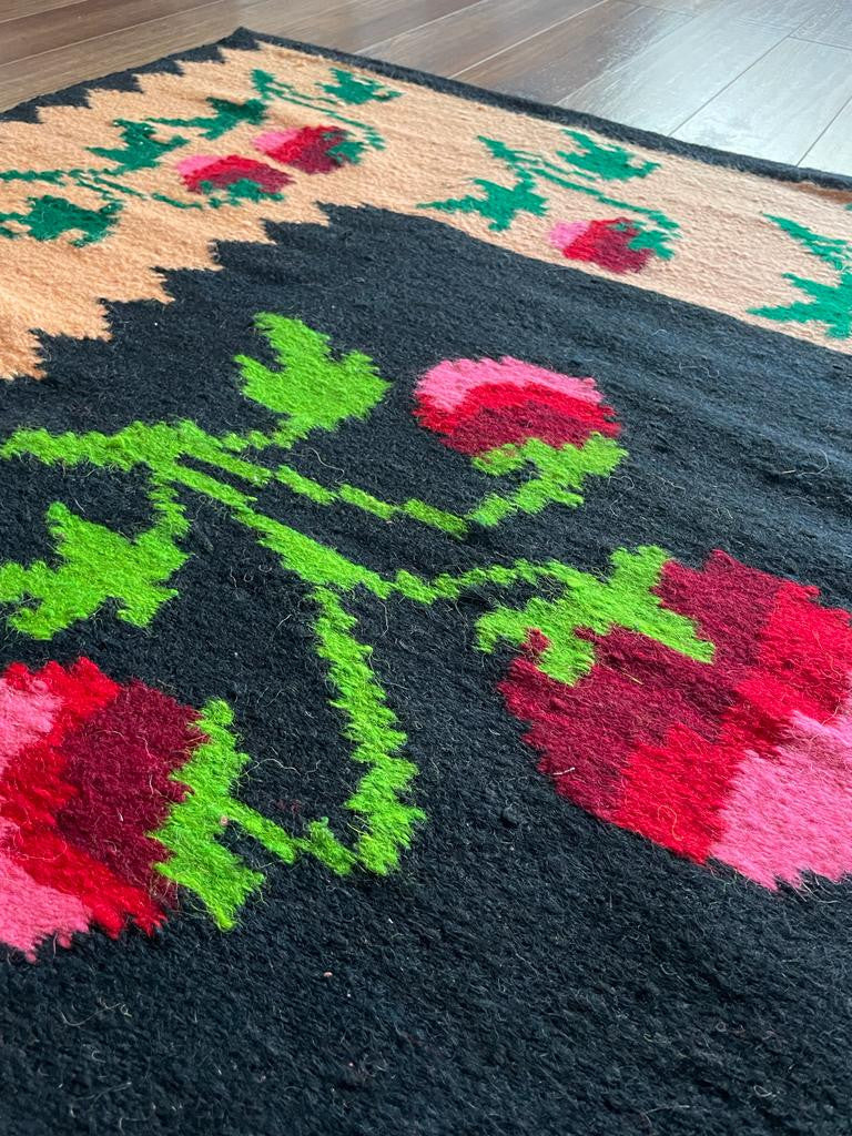 Handwoven Floral Romanian Wool Rug, 225x167 cm, view 8
