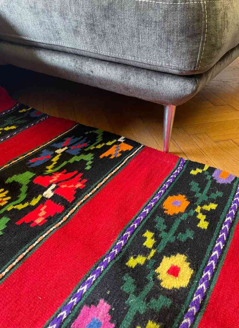 Handwoven Red Floral Romanian Wool Rug, 230x161 cm, view 9