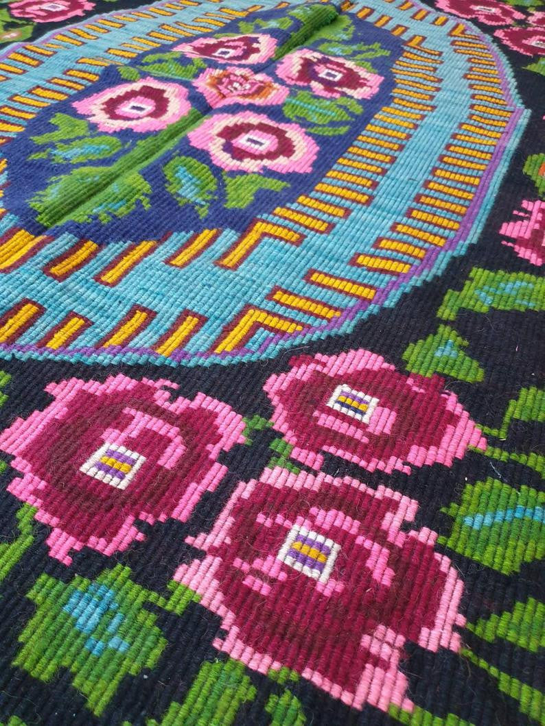 Handwoven Green Floral Romanian Wool Rug, 232x170 cm, view 7