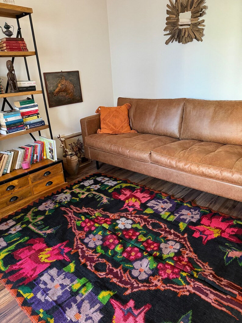 Handwoven Black Floral Romanian Wool Rug, 242x156 cm, view 4