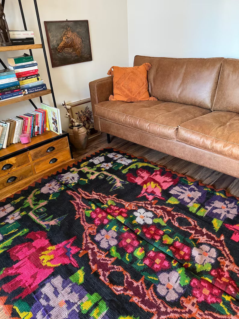 Handwoven Black Floral Romanian Wool Rug, 242x156 cm, view 8