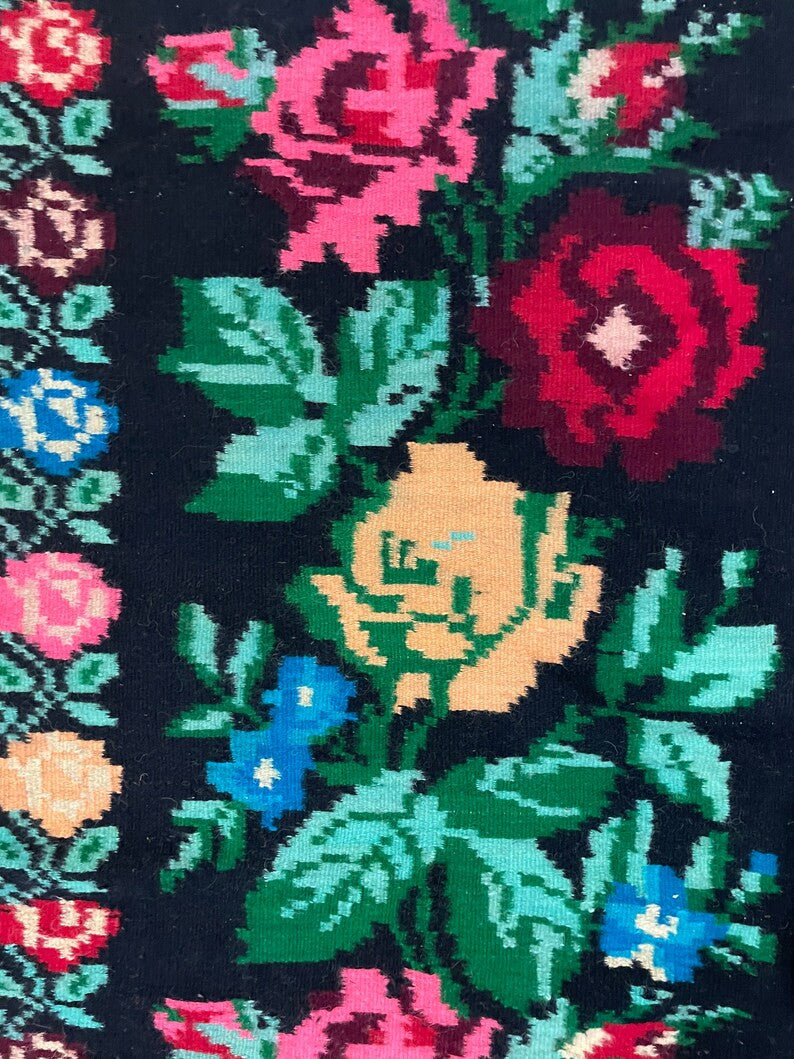 Handwoven Black Floral Romanian Wool Rug, 242x168 cm, view 9