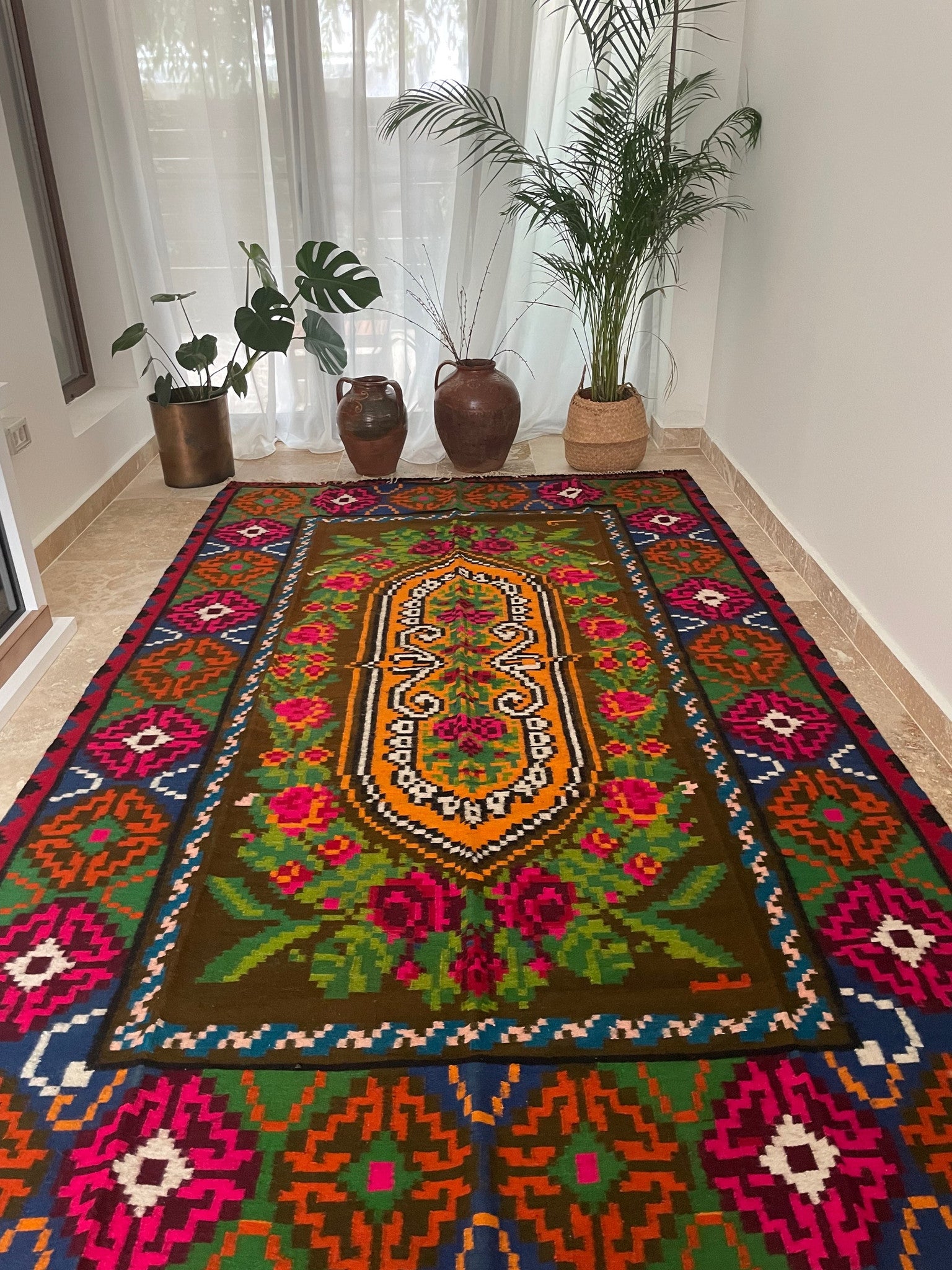 Handwoven Floral Romanian Wool Rug, 316x182 cm, view 13