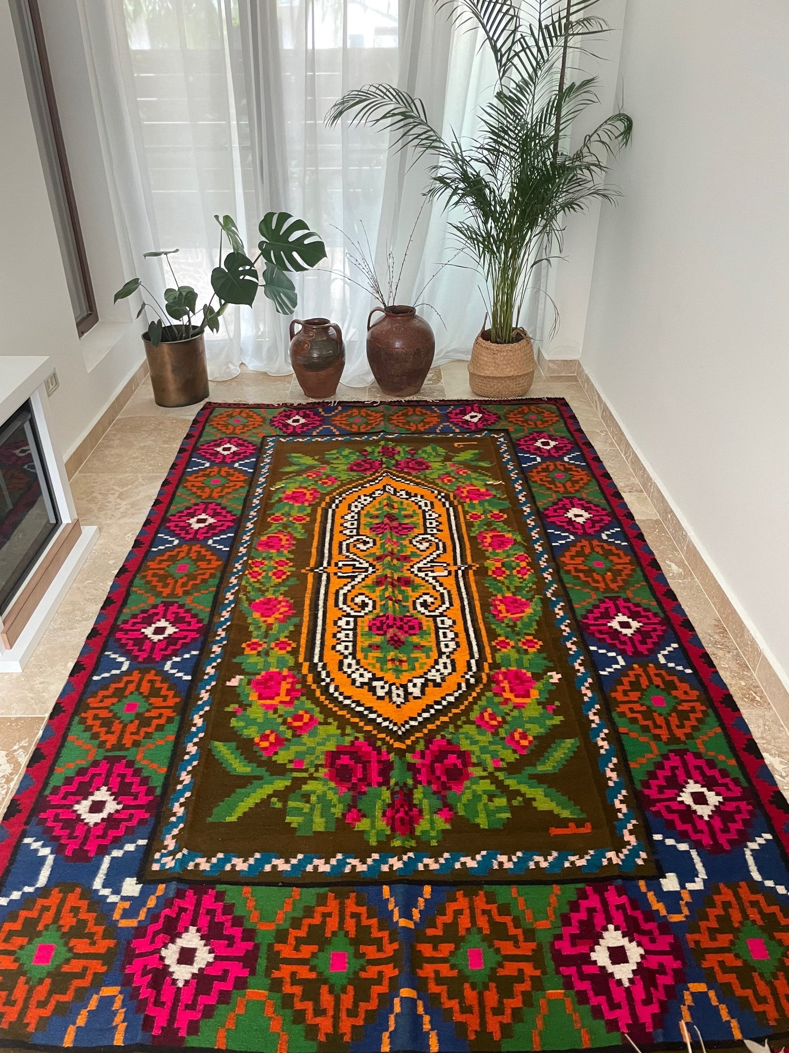 Handwoven Floral Romanian Wool Rug, 316x182 cm, view 14