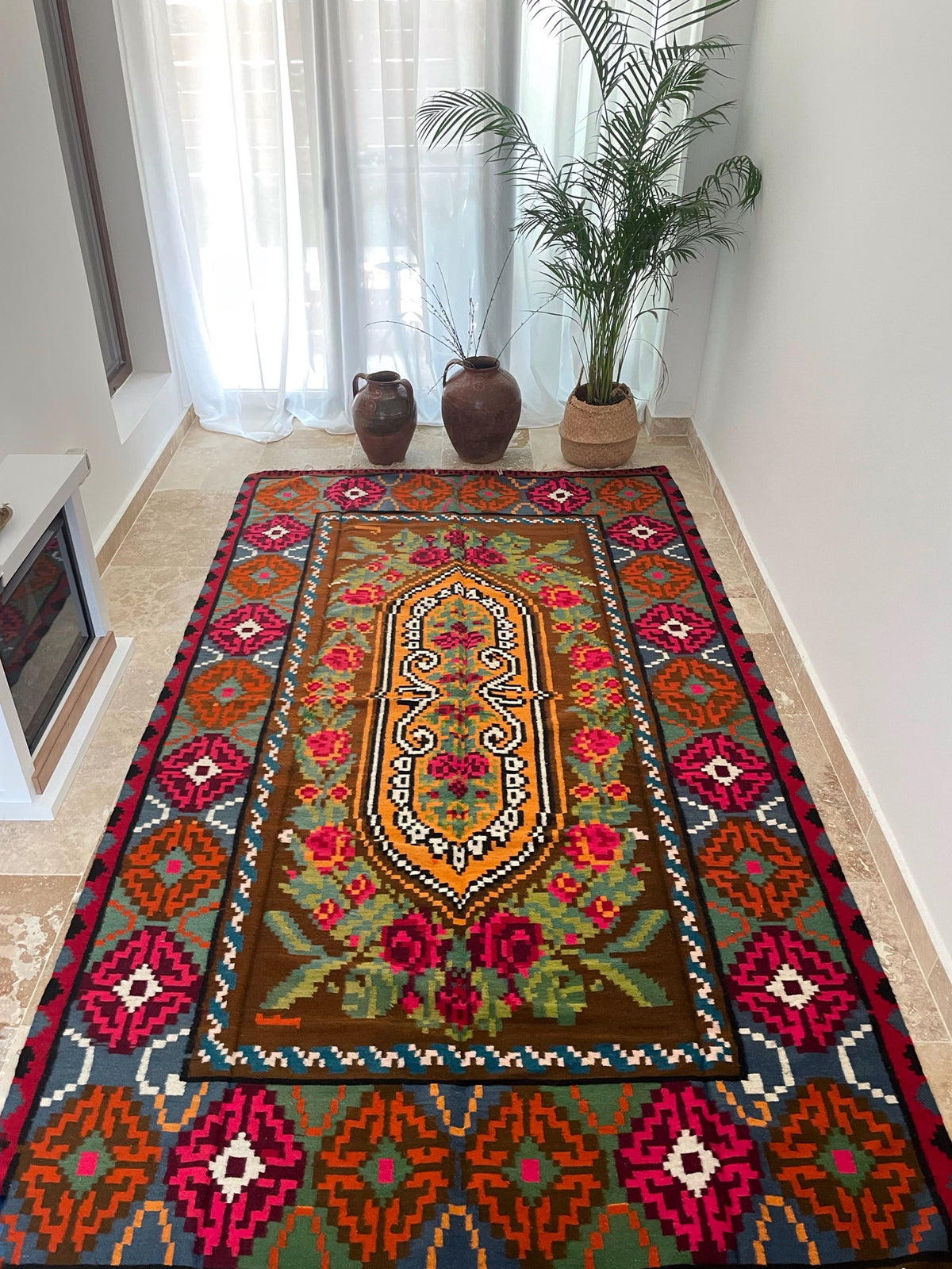 Handwoven Floral Romanian Wool Rug, 316x182 cm, view 4