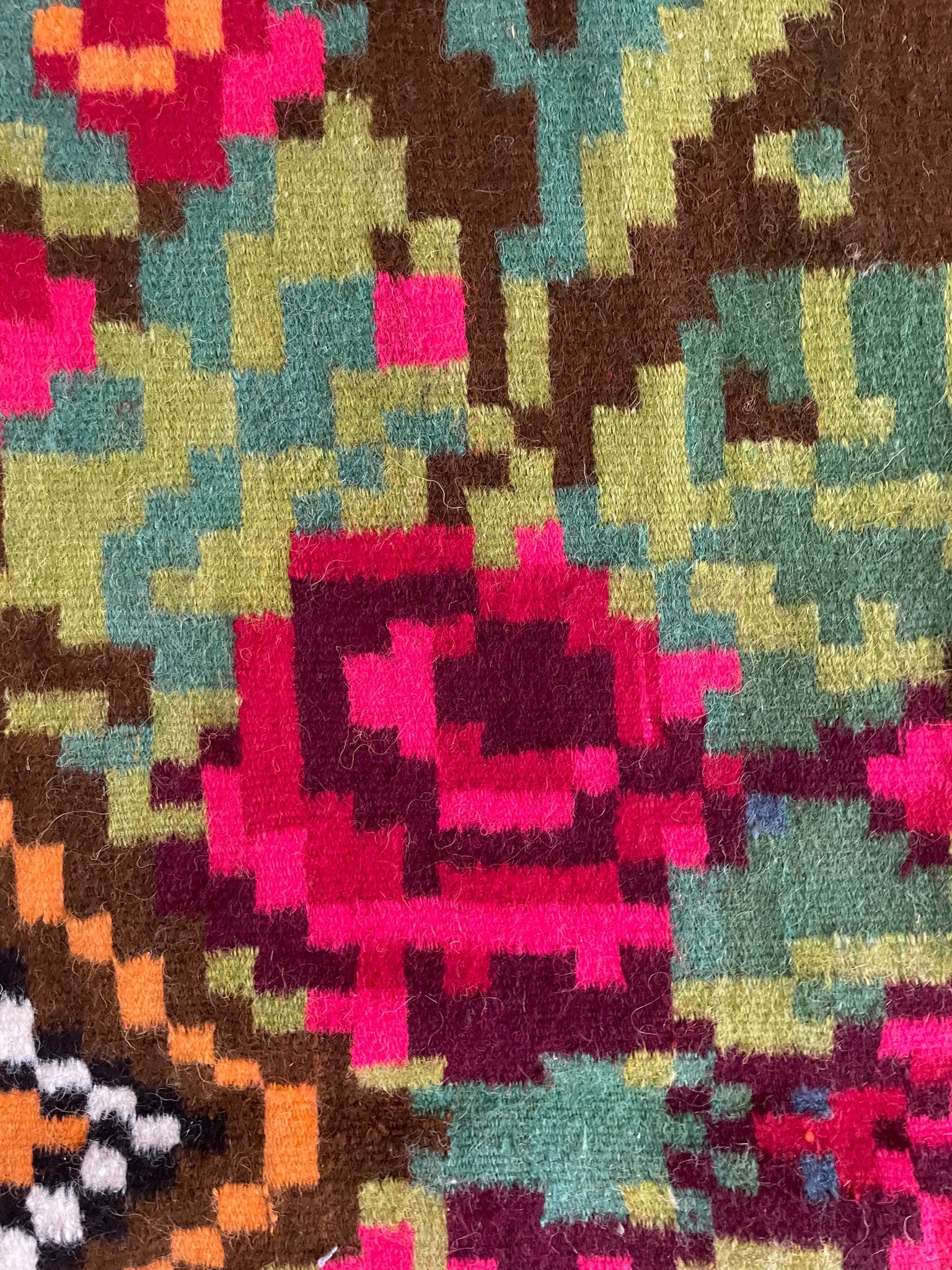 Handwoven Floral Romanian Wool Rug, 316x182 cm, view 6