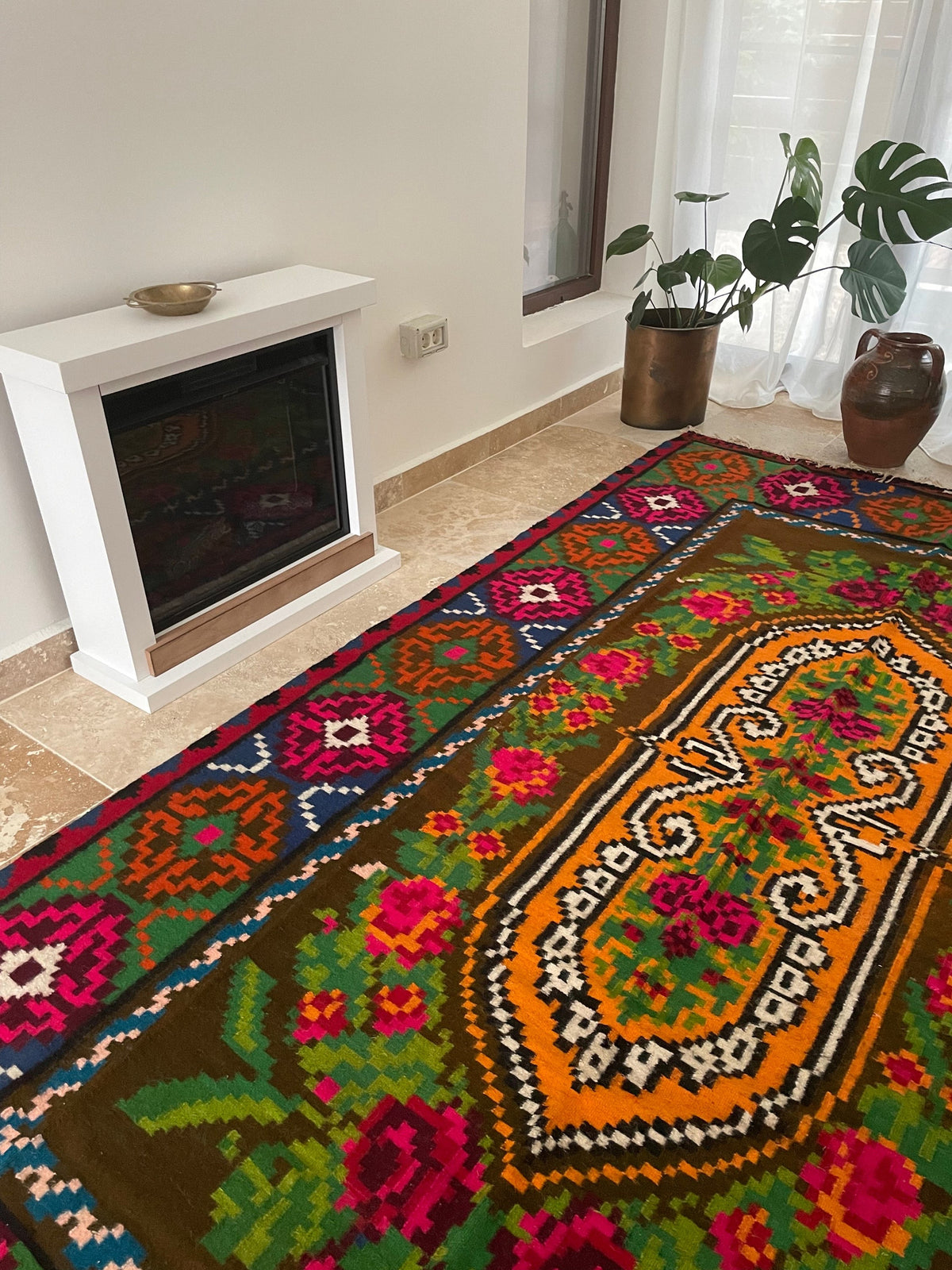 Handwoven Floral Romanian Wool Rug, 316x182 cm, view 9