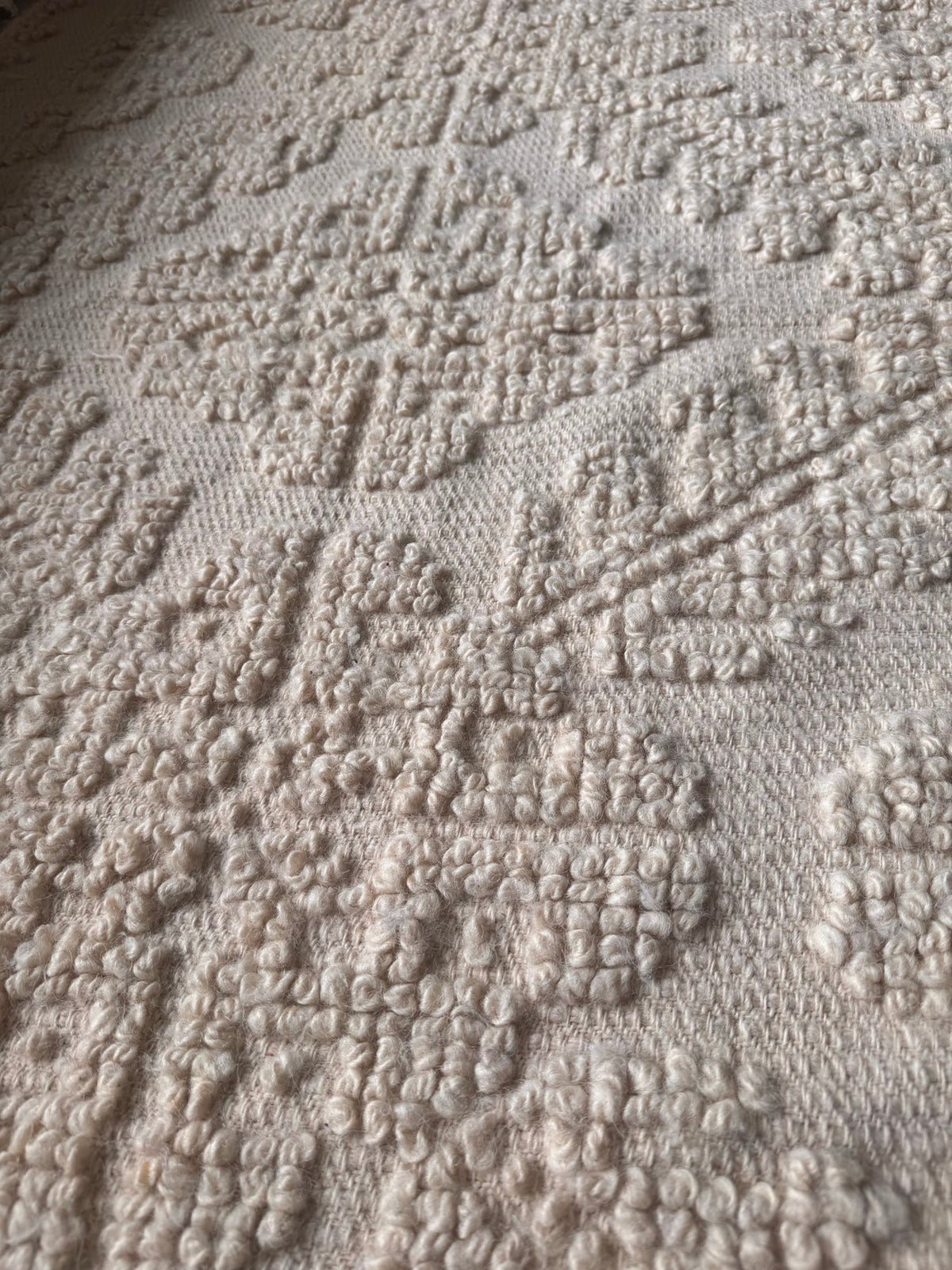 Handwoven Geometric Romanian Wool Rug, 223x183 cm, view 13