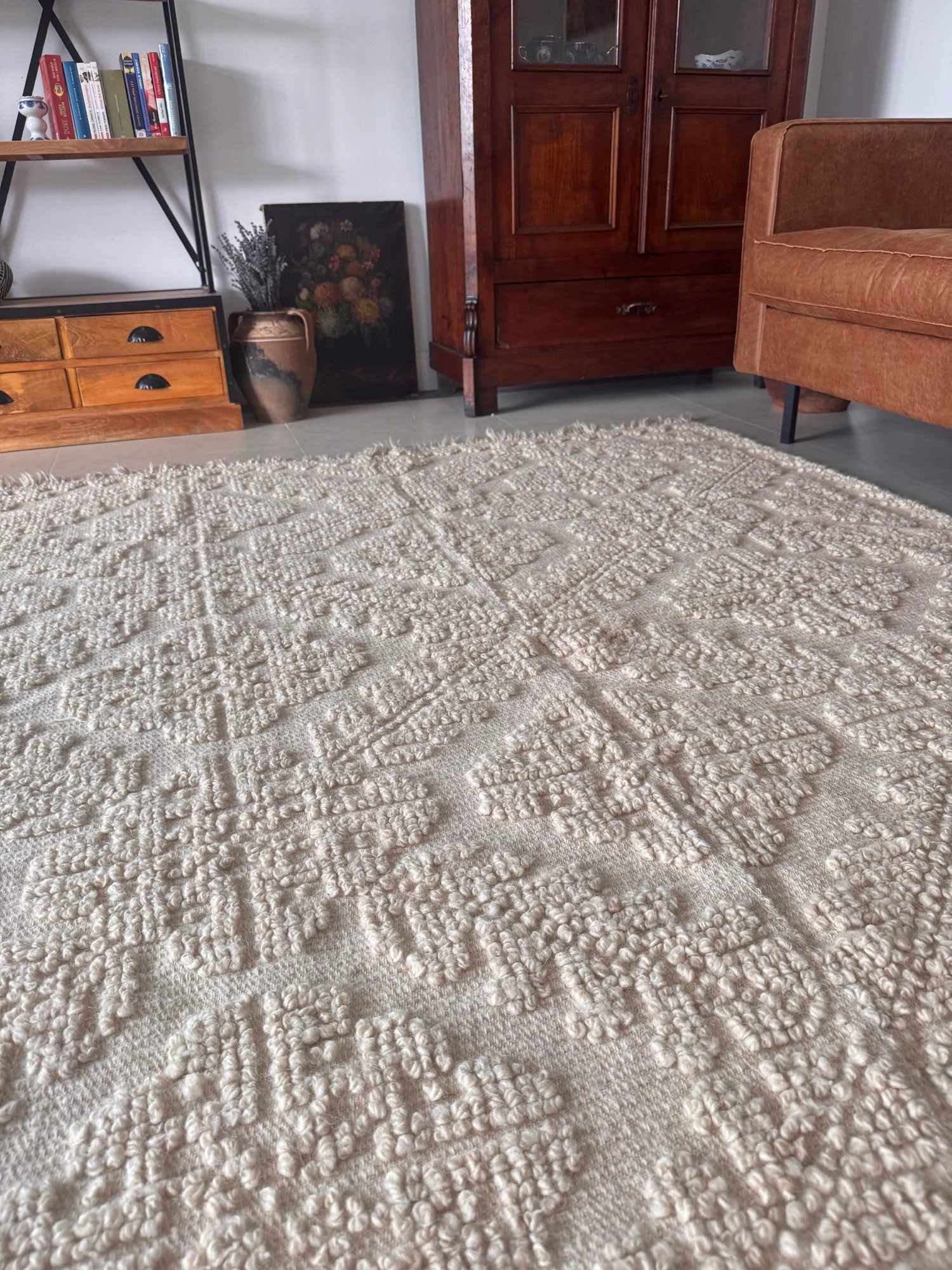 Handwoven Geometric Romanian Wool Rug, 223x183 cm, view 4