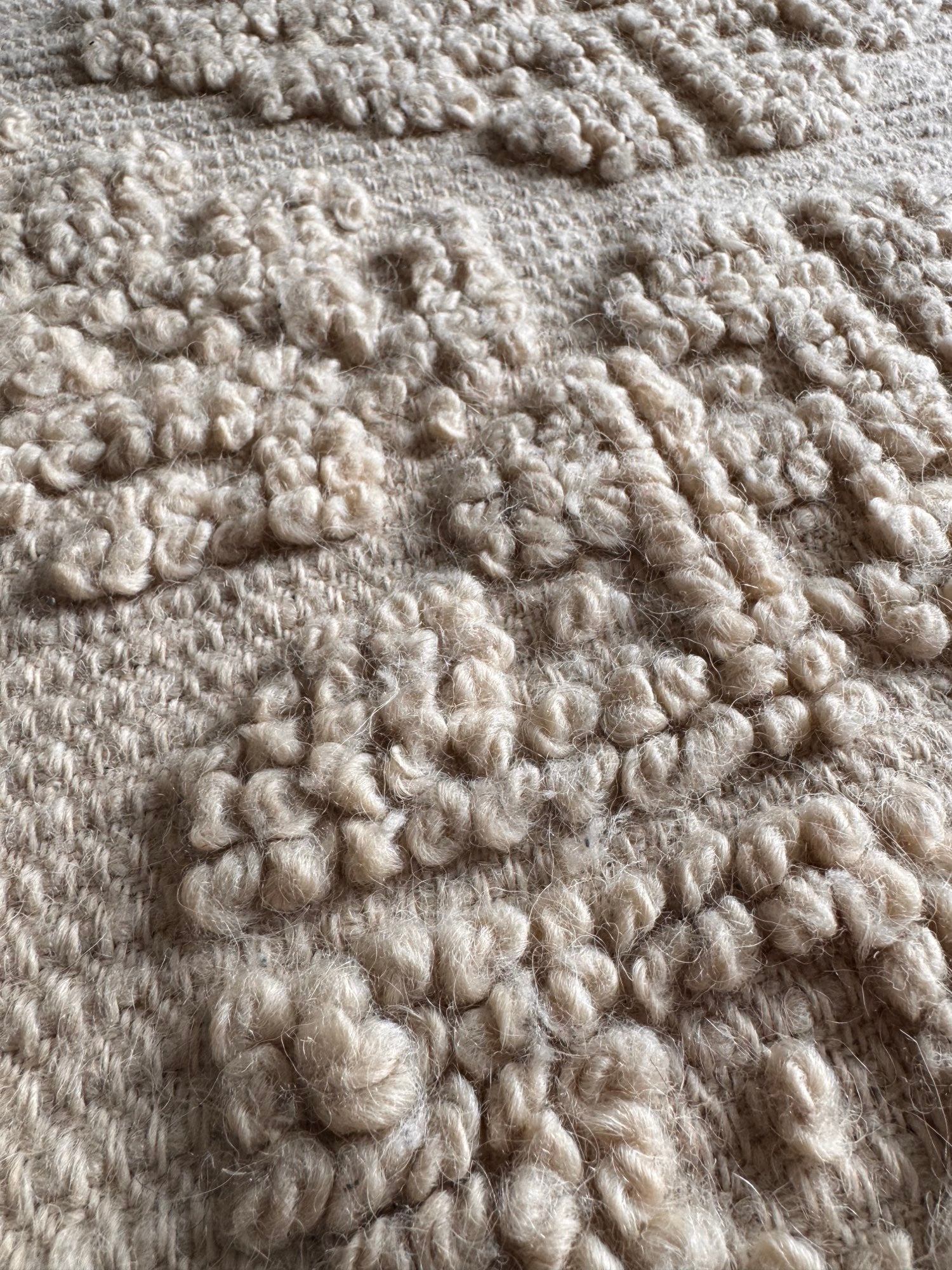 Handwoven Geometric Romanian Wool Rug, 223x183 cm, view 8