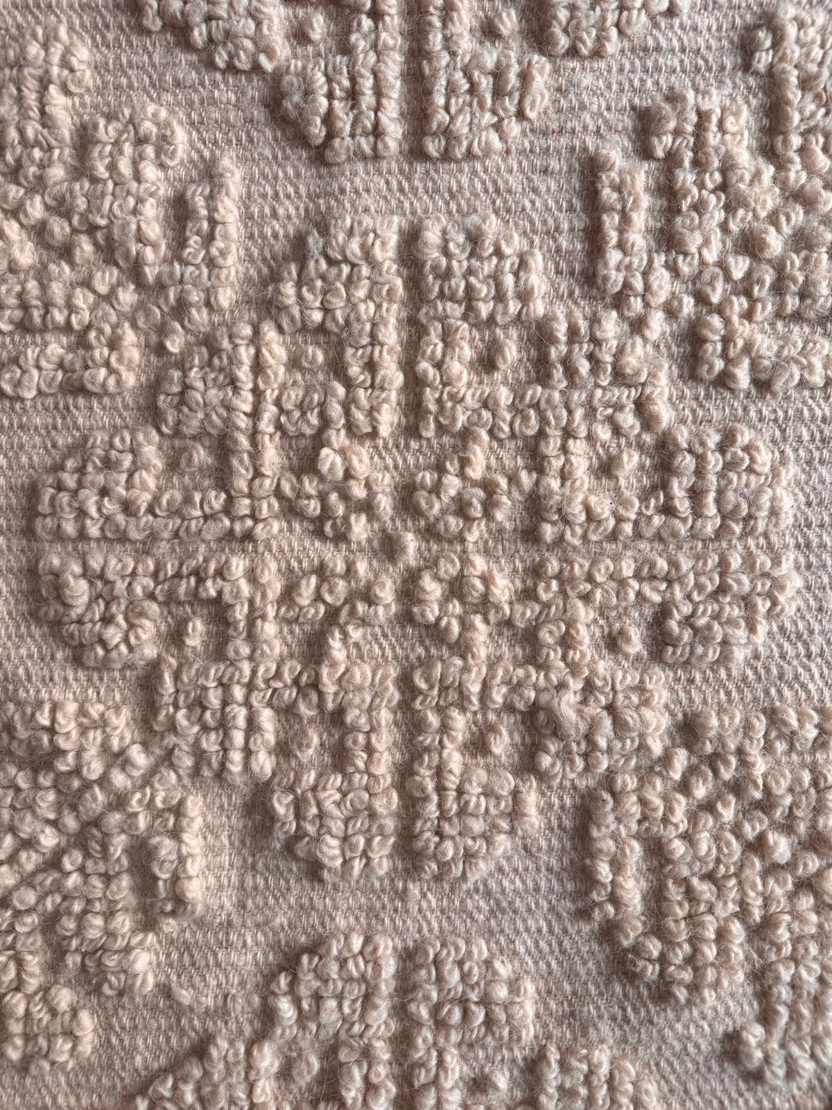 Handwoven Geometric Romanian Wool Rug, 223x183 cm, view 9