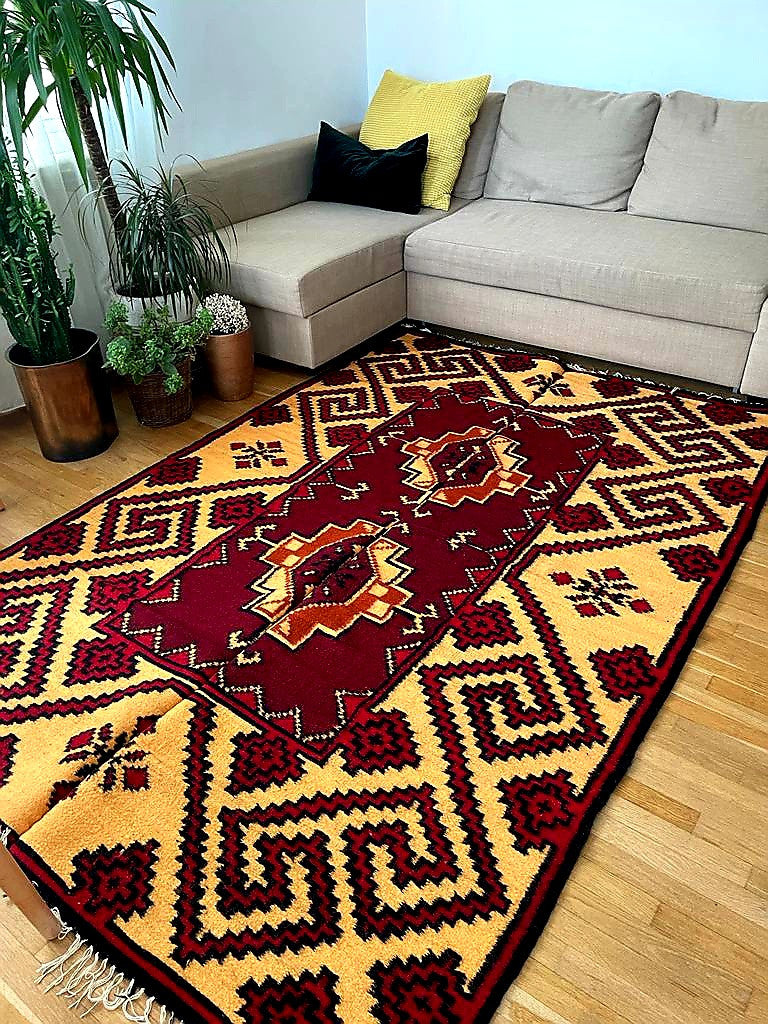 Handwoven Geometric Romanian Wool Rug, 246x163 cm, view 11