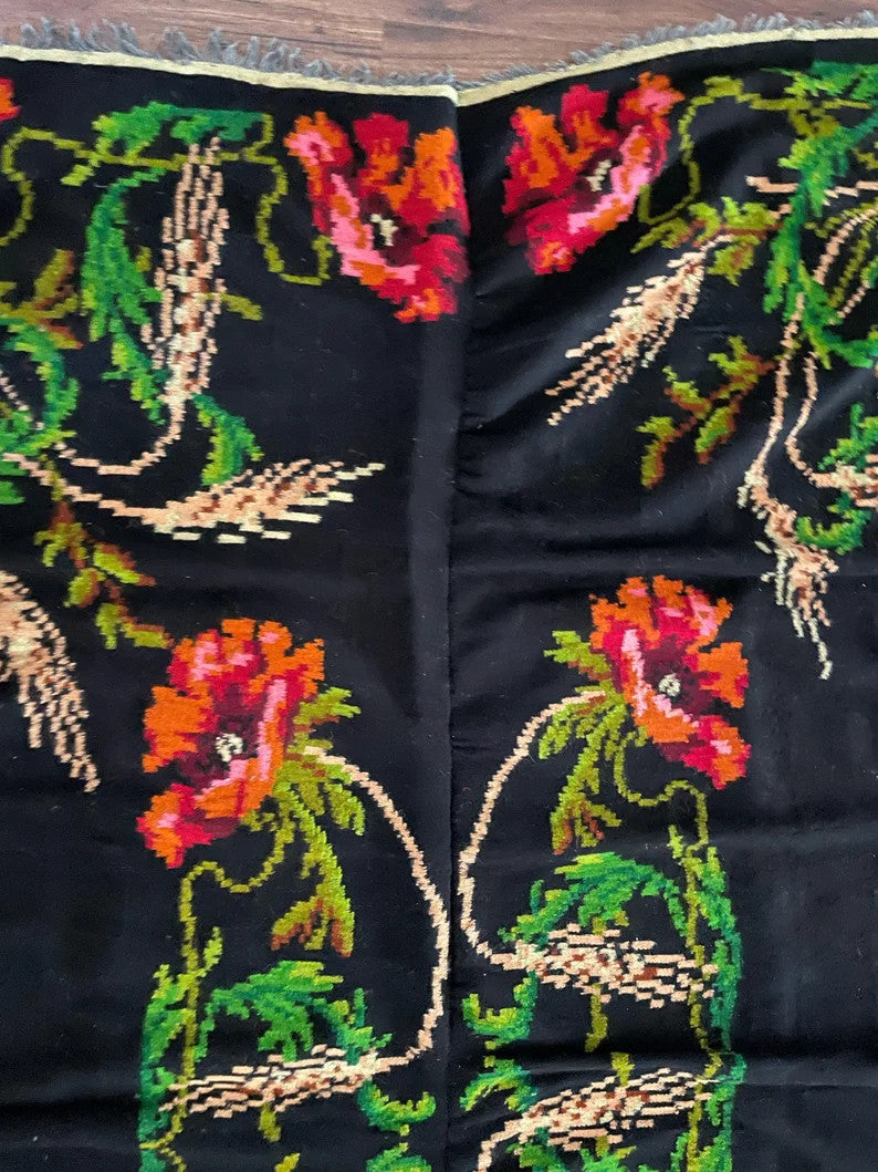 Handwoven Romanian Wool Rug with Poppies, 250x160 cm, view 8