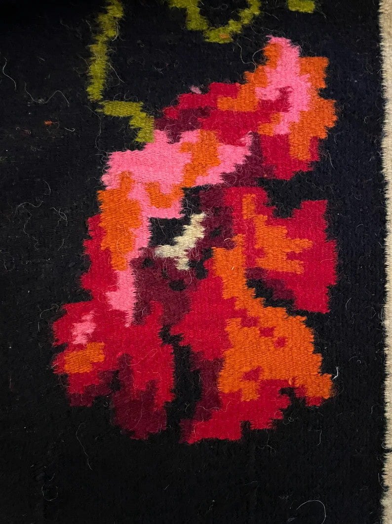 Handwoven Romanian Wool Rug with Poppies, 250x160 cm, view 9