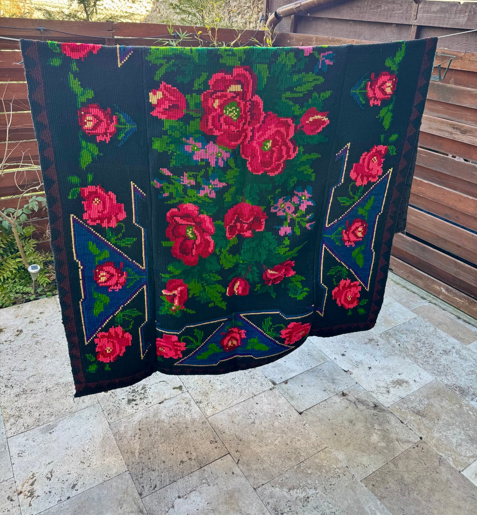 Handwoven Black Floral Romanian Wool Rug, 224x149 cm, view 7