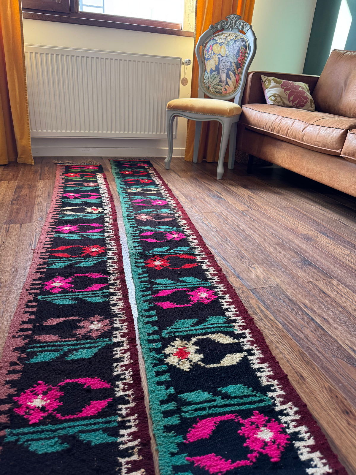 Handwoven Black Floral Romanian Wool Runner Rug, 336x33 cm, view 4