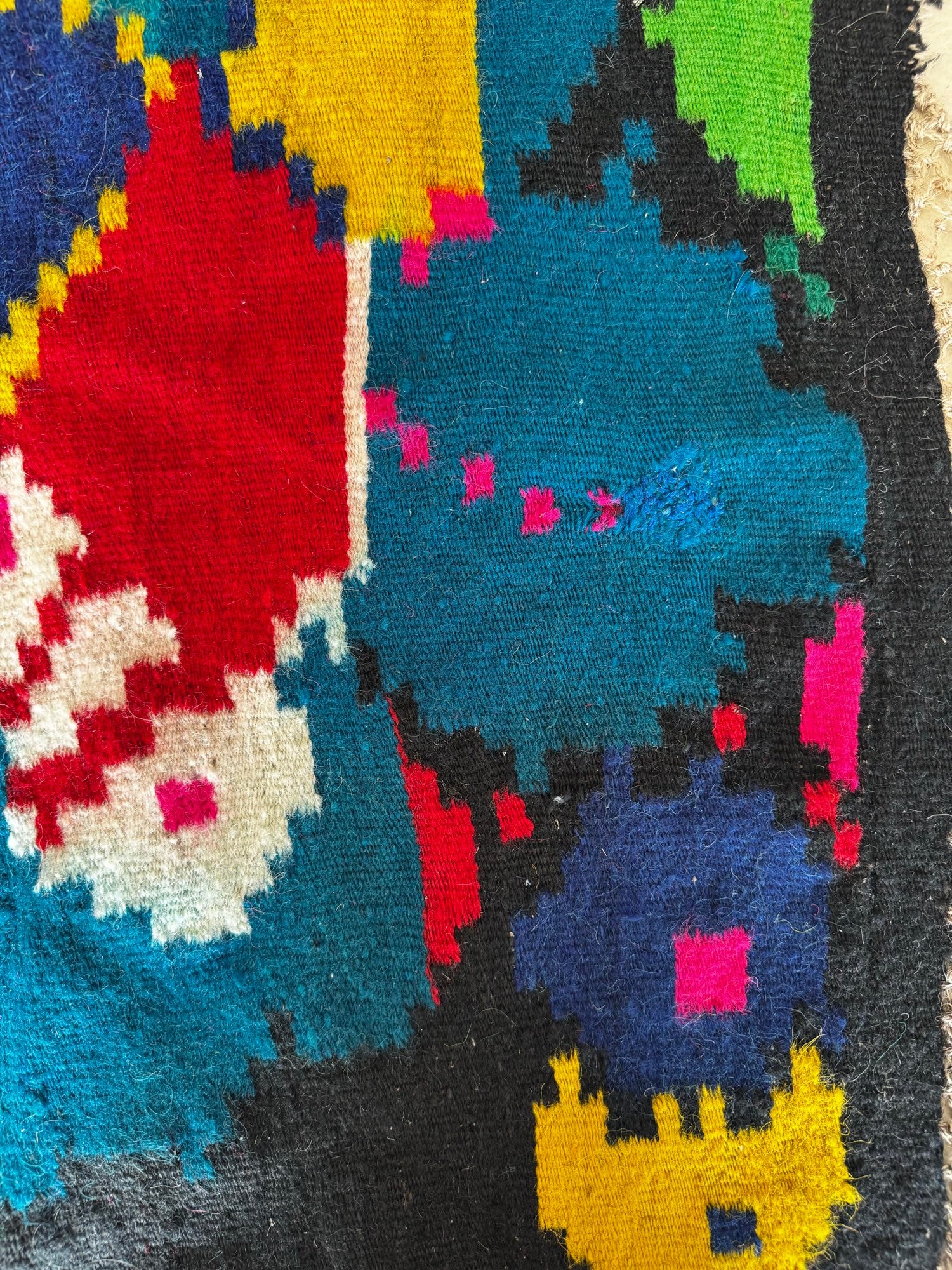 Handwoven Black Floral Romanian Wool Runner Rug, 340x77 cm, view 10